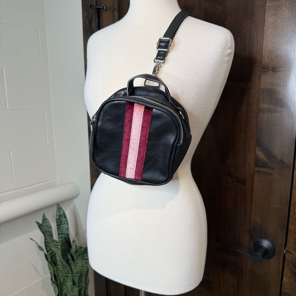 Candie's Black Crossbody with Pink details versatile crossbody shoulder Purse